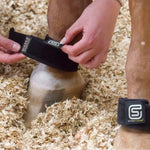 EQU StreamZ Magnetic Horse Bands worn on box rest are ideal for supporting horses recovery from splint injuries, tendons and ligaments strains, laminitis, navicular, windgalls and more.