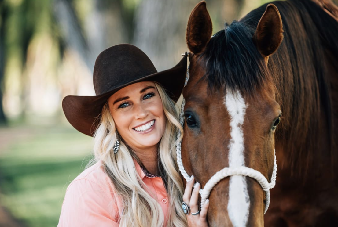 Amberley Synder endorses EQU StreamZ Bands