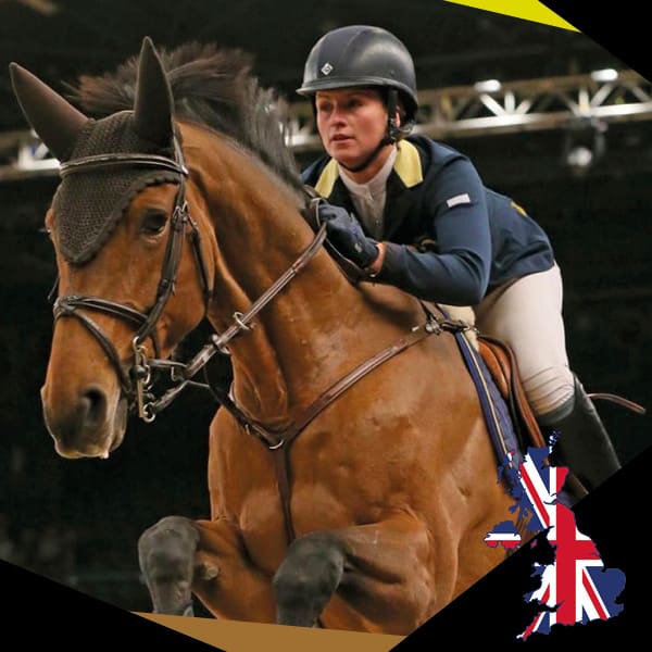 EQU Streamz magnetic horse bands nicole pavitt I am delighted to recommend such a fantastic UK manufactured product. We noticed within a few days an improvement in one of our top competing horses so we now have the StreamZ technology on all our horses